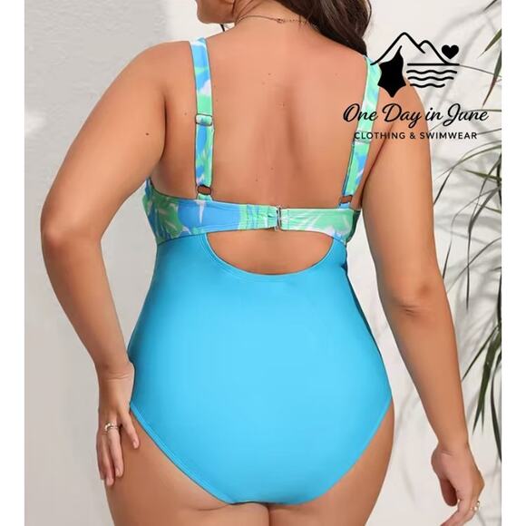 Cupshe Plus Size Twist Front Keyhole One Piece Swimsuit Size 3X - Picture 2 of 7